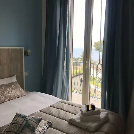 Guest house Aequa
