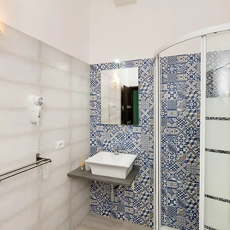 Aequa Guest house