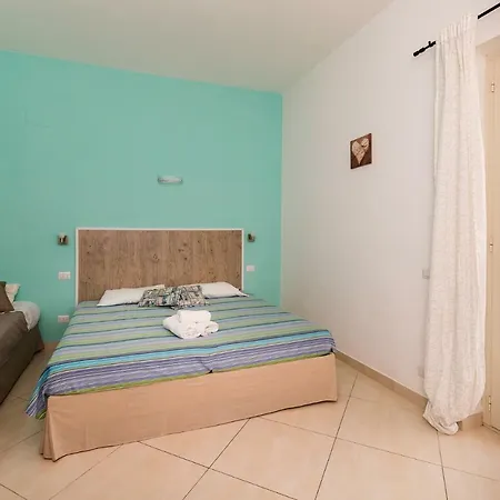 Guest house Aequa 3*